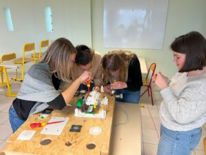 Initiations à l’électricité